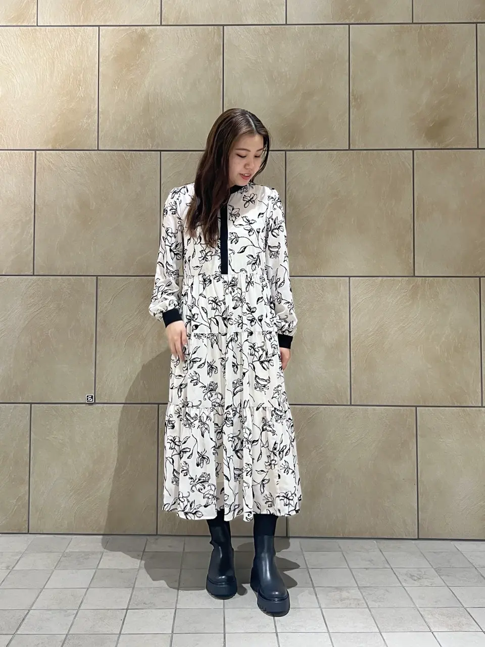 GRACE CONTINENTAL The Banquet 赤坂 梨来 コーディネート画像