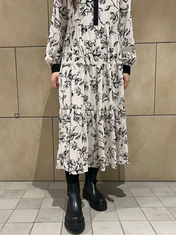 GRACE CONTINENTAL The Banquet 赤坂 梨来 コーディネート画像