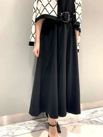 GRACE CONTINENTAL The Banquet eri コーディネート画像