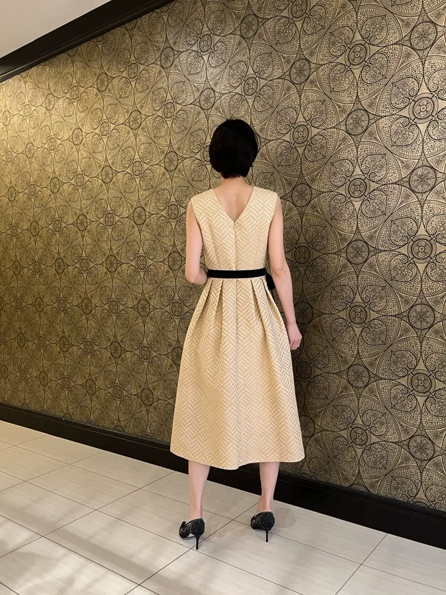 GRACE CONTINENTAL The Banquet 亀田 未希 コーディネート画像