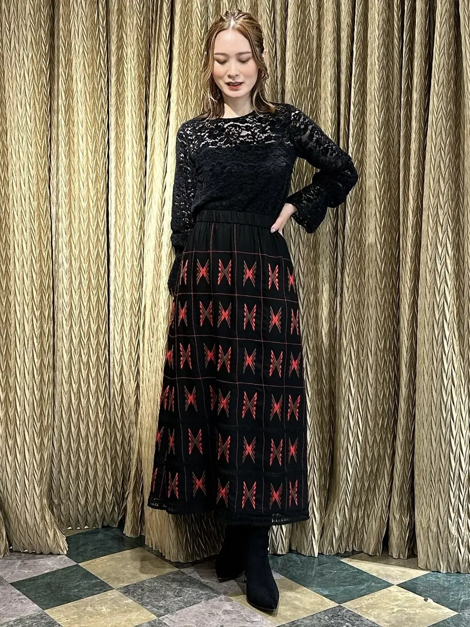 GRACE CONTINENTAL The Banquet Kogane. コーディネート画像