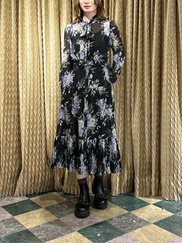 GRACE CONTINENTAL The Banquet Kogane. コーディネート画像