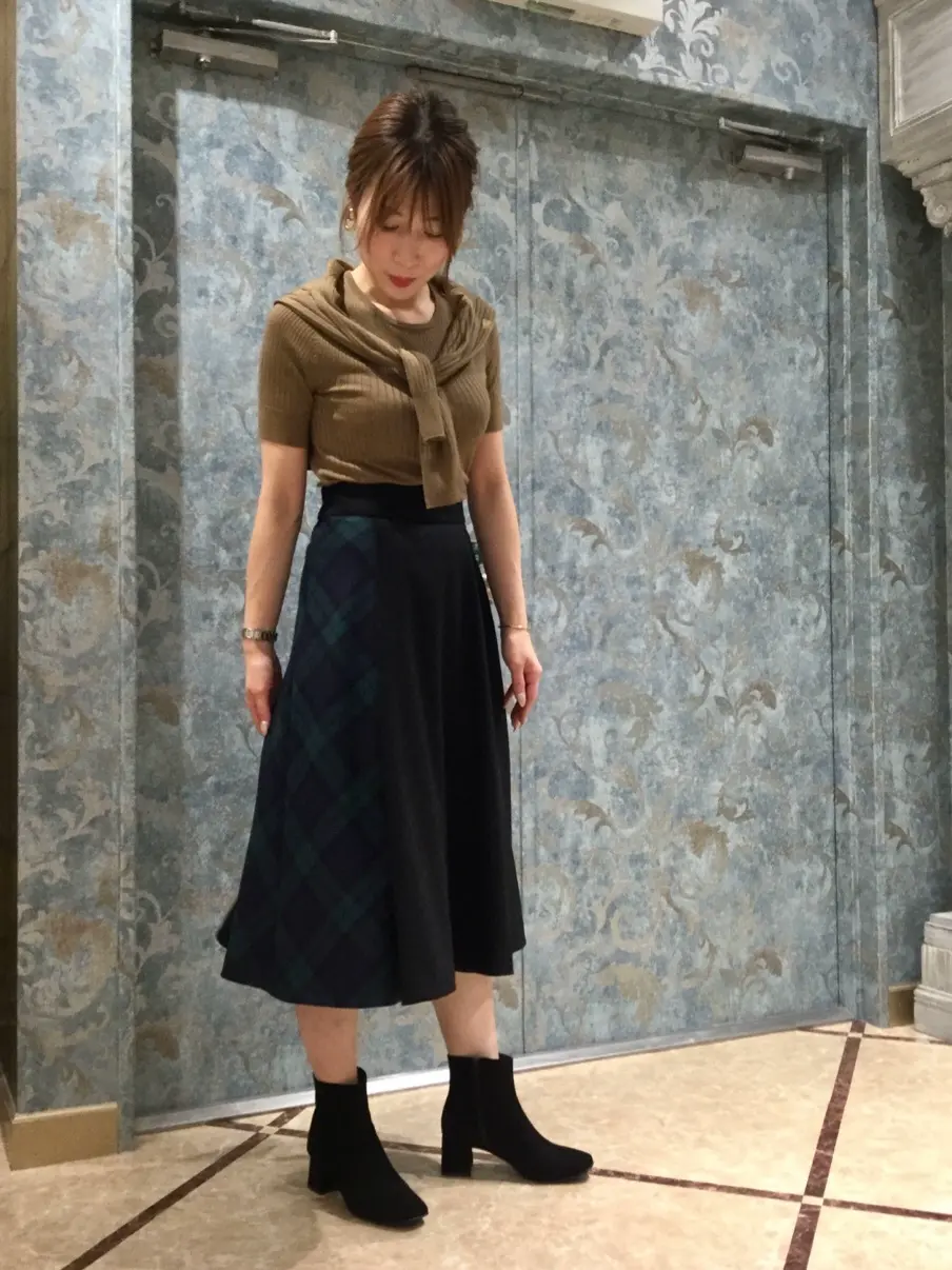 GRACE CONTINENTAL The Banquet 泉　智子 コーディネート画像