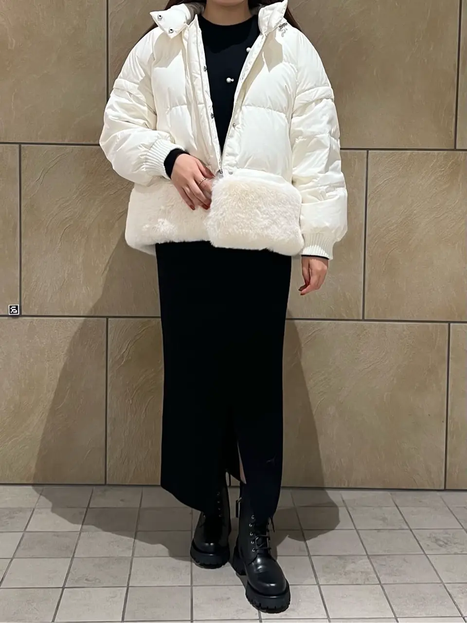 GRACE CONTINENTAL The Banquet 赤坂 梨来 コーディネート画像