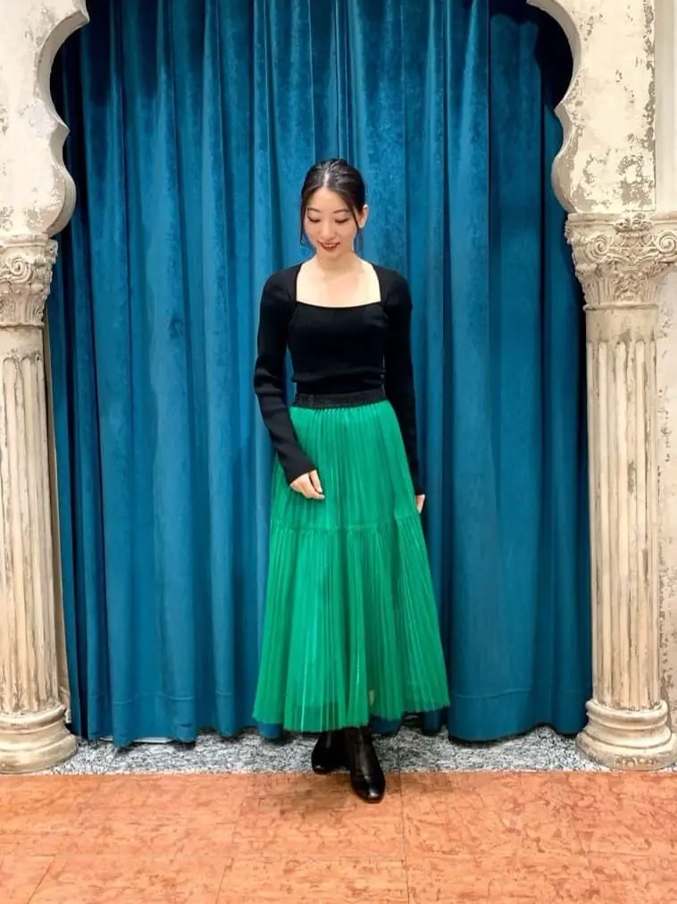 GRACE CONTINENTAL The Banquet eri コーディネート画像