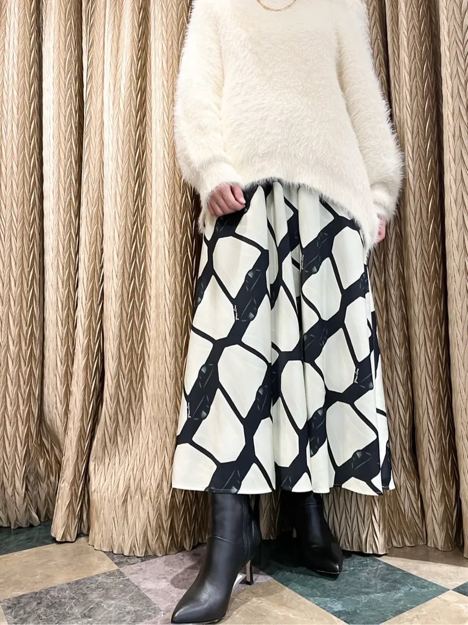 GRACE CONTINENTAL The Banquet yuri コーディネート画像