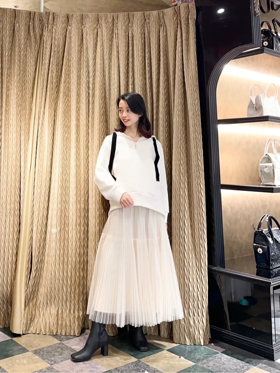 GRACE CONTINENTAL The Banquet yuri コーディネート画像