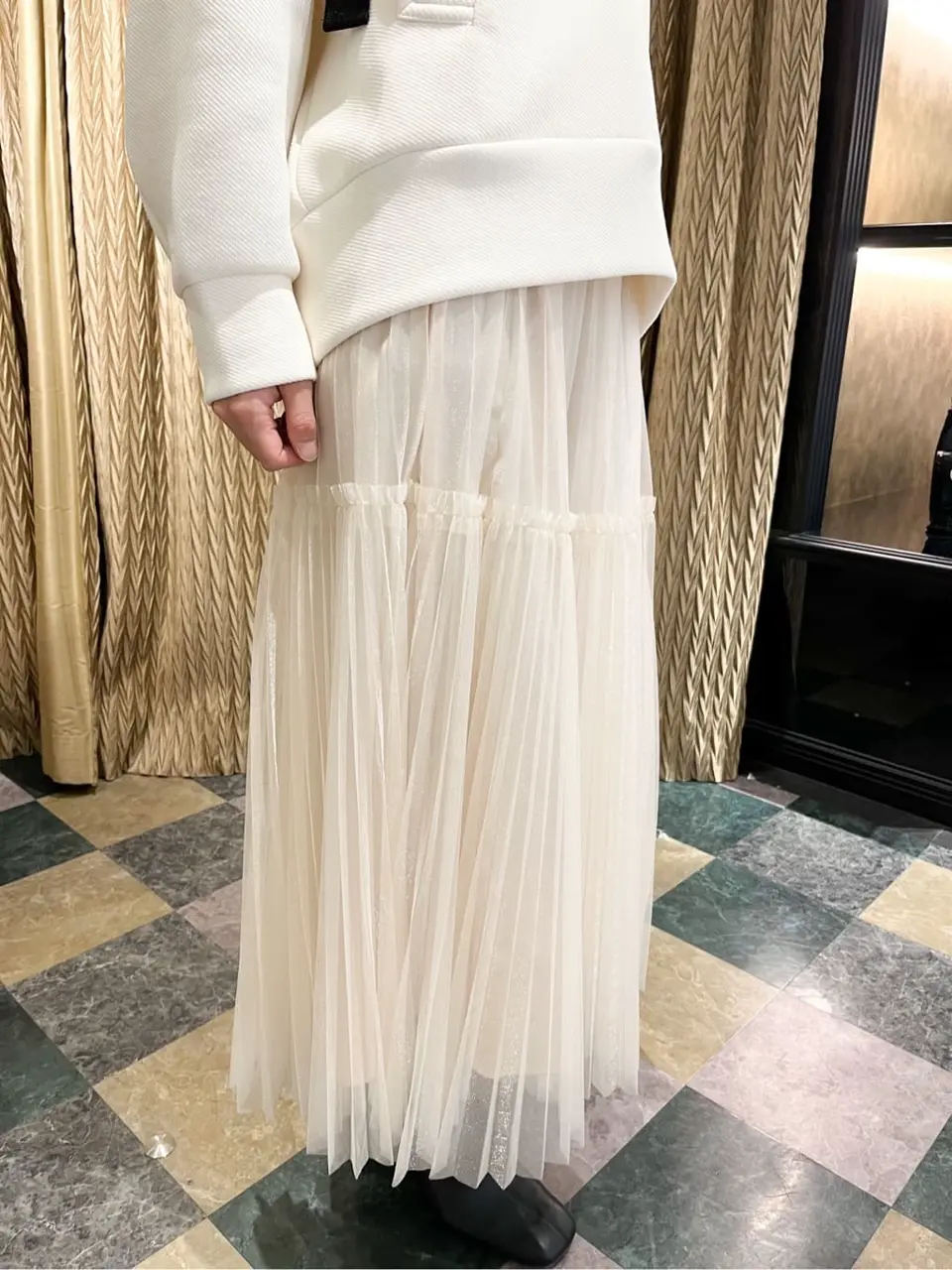 GRACE CONTINENTAL The Banquet yuri コーディネート画像