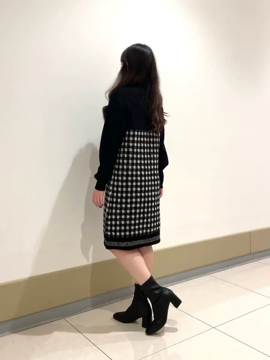 GRACE CONTINENTAL The Banquet 松原 明音 コーディネート画像