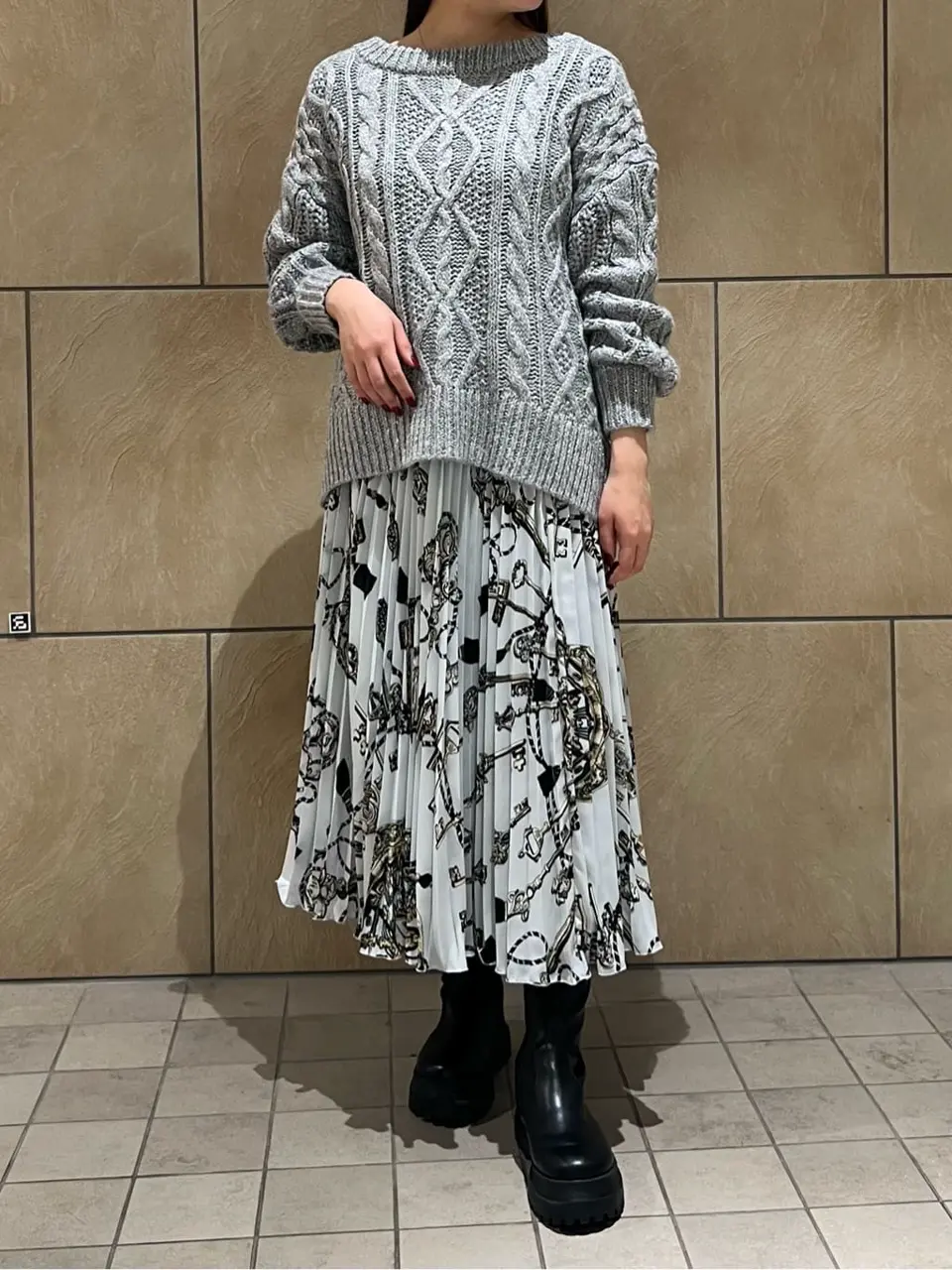 GRACE CONTINENTAL The Banquet 赤坂 梨来 コーディネート画像