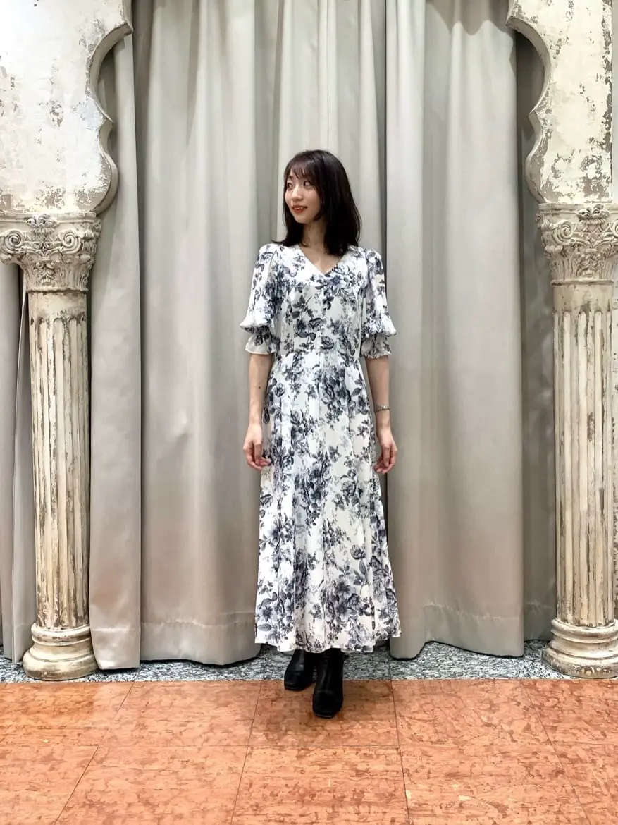 GRACE CONTINENTAL The Banquet eri コーディネート画像