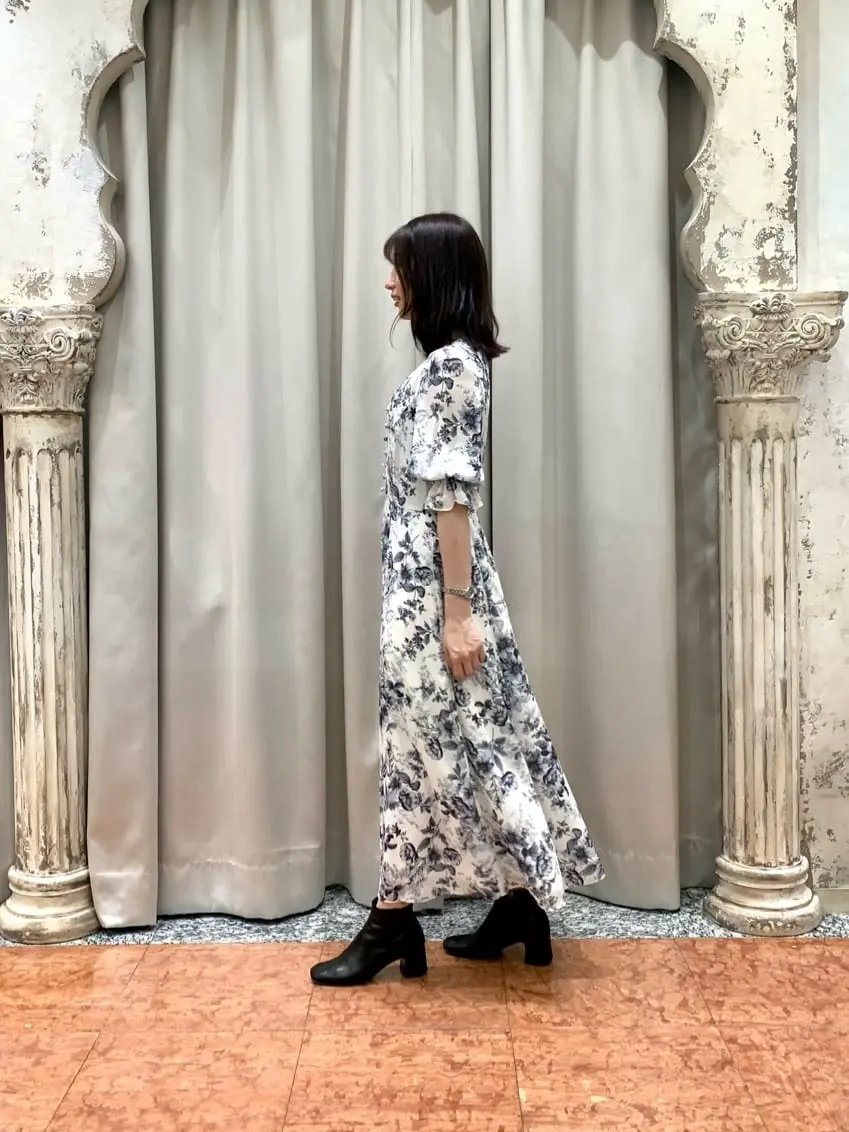 GRACE CONTINENTAL The Banquet eri コーディネート画像