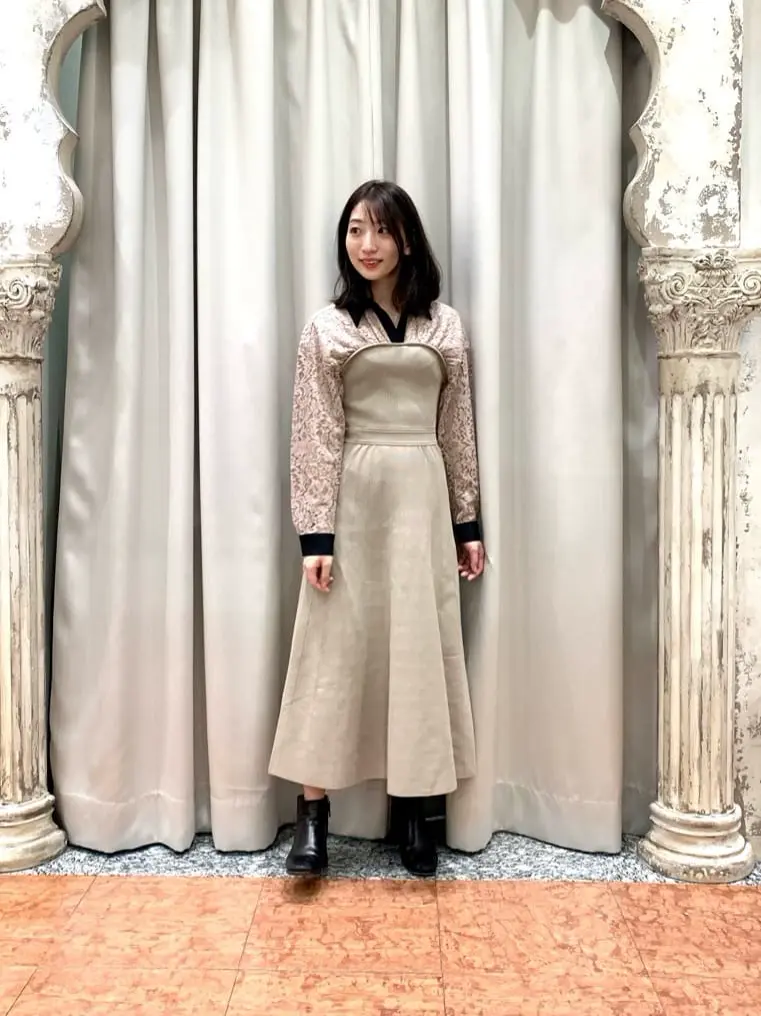 GRACE CONTINENTAL The Banquet eri コーディネート画像