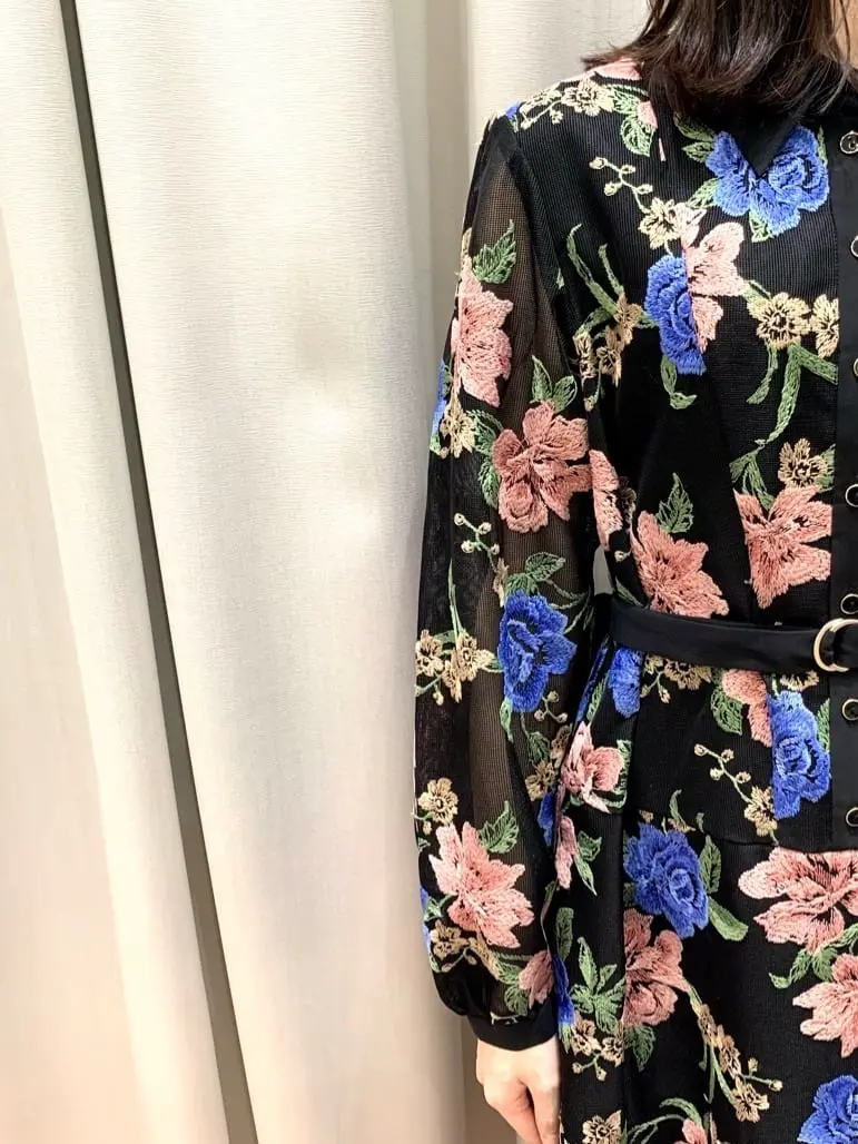 GRACE CONTINENTAL The Banquet eri コーディネート画像