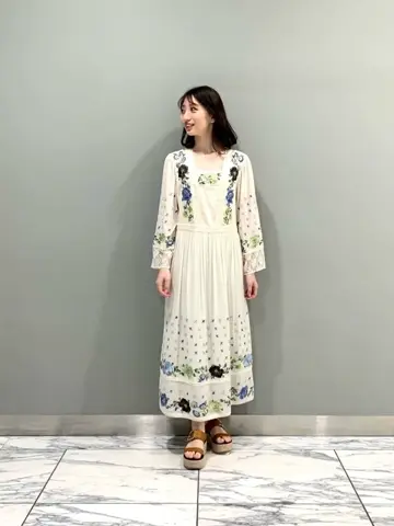 GRACE CONTINENTAL The Banquet eri コーディネート画像