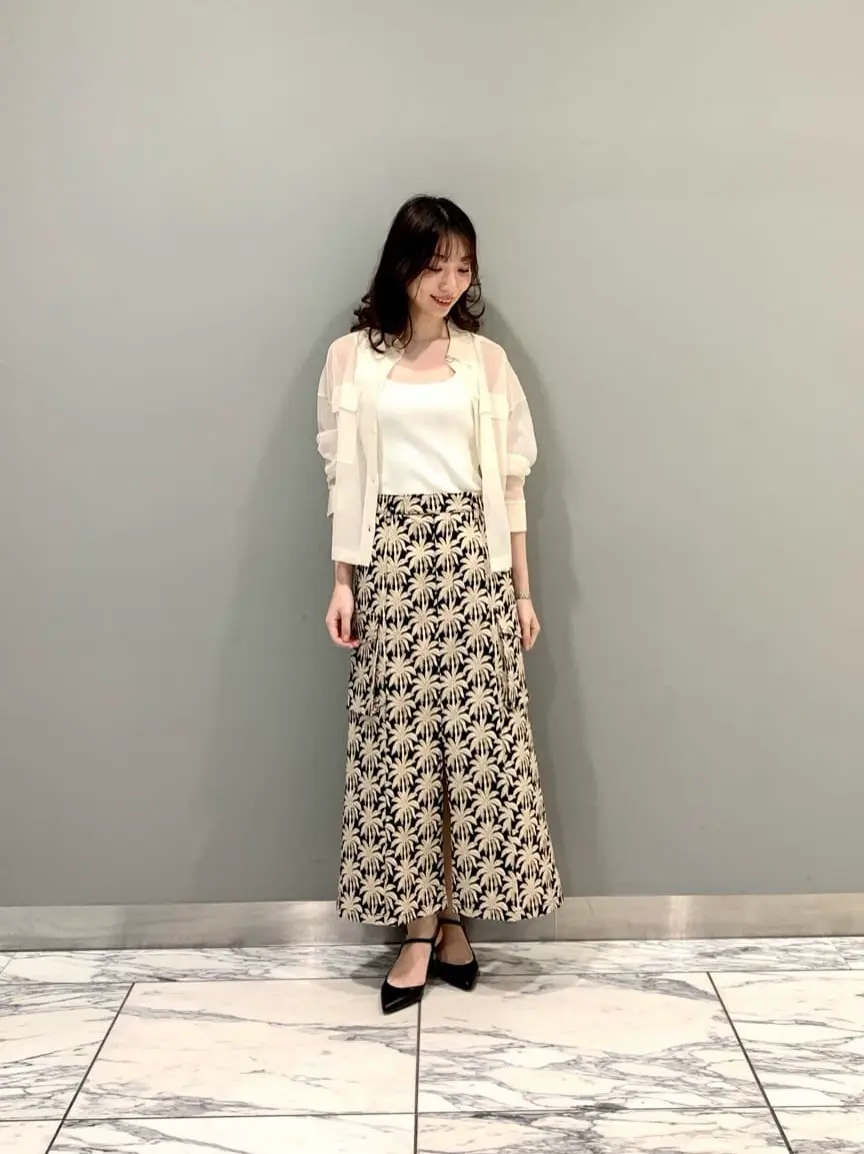 GRACE CONTINENTAL The Banquet eri コーディネート画像