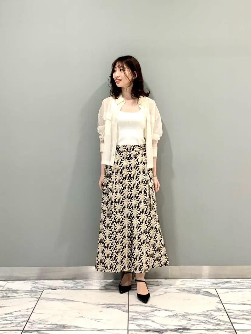 GRACE CONTINENTAL The Banquet eri コーディネート画像