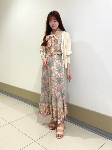 GRACE CONTINENTAL The Banquet 松原 明音 コーディネート画像