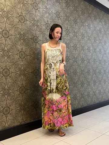 GRACE CONTINENTAL The Banquet 亀田 未希 コーディネート画像