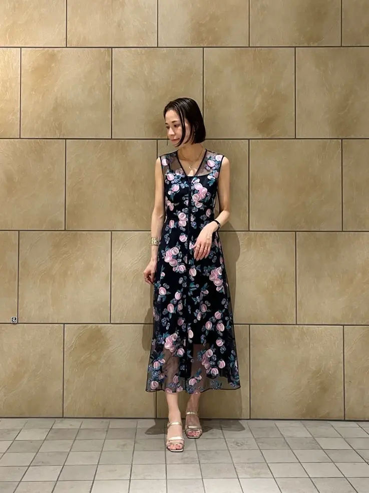 GRACE CONTINENTAL The Banquet 亀田 未希 コーディネート画像