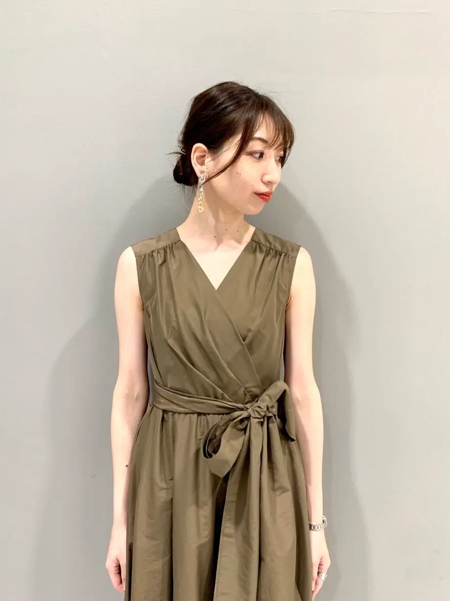 GRACE CONTINENTAL The Banquet eri コーディネート画像