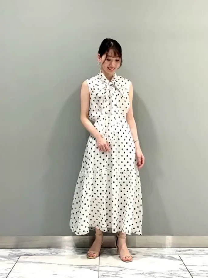 GRACE CONTINENTAL The Banquet eri コーディネート画像