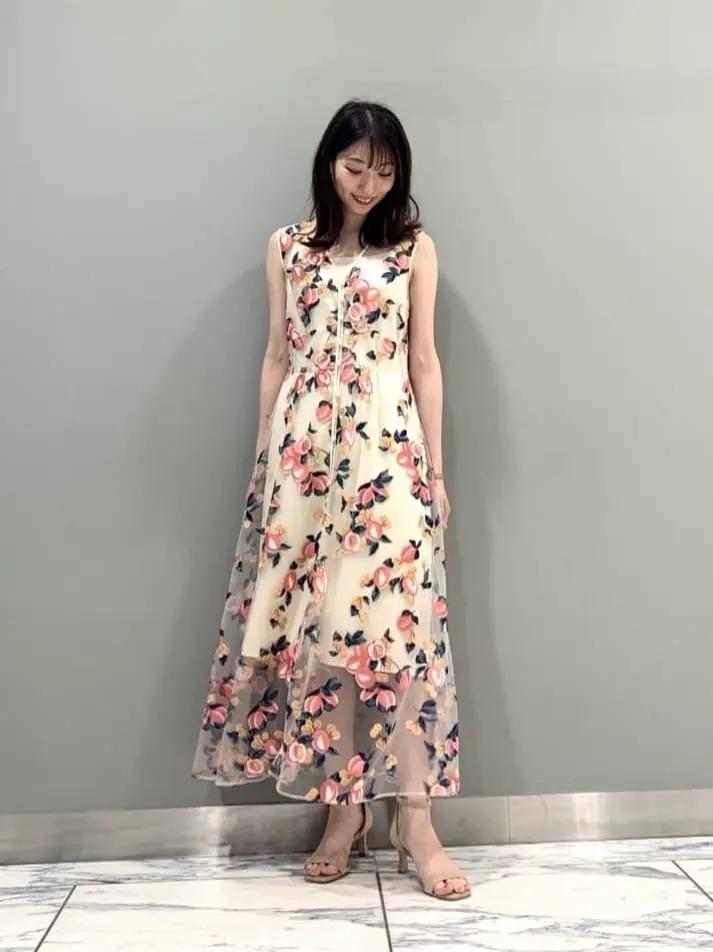 GRACE CONTINENTAL The Banquet eri コーディネート画像