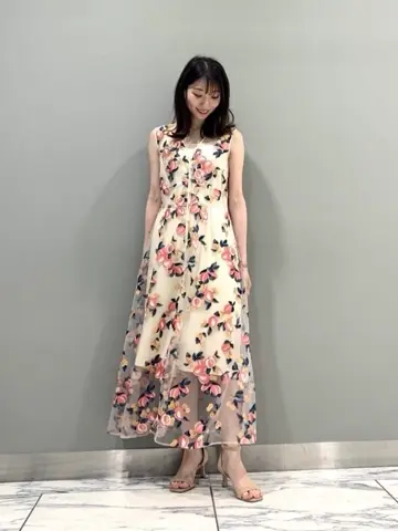 GRACE CONTINENTAL The Banquet eri コーディネート画像