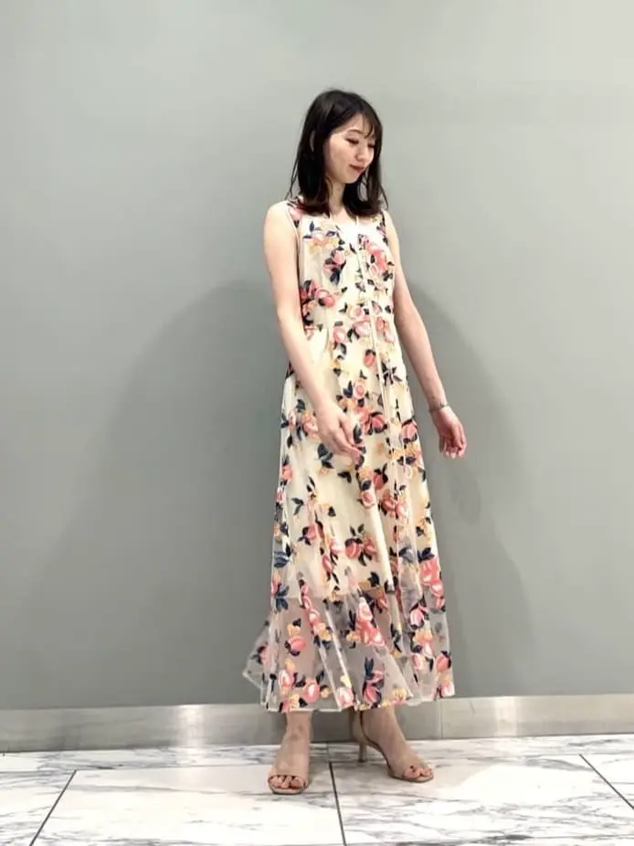 GRACE CONTINENTAL The Banquet eri コーディネート画像