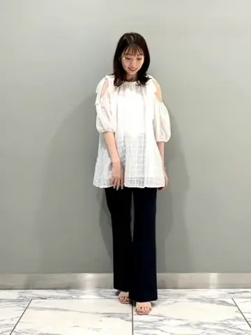 GRACE CONTINENTAL The Banquet eri コーディネート画像