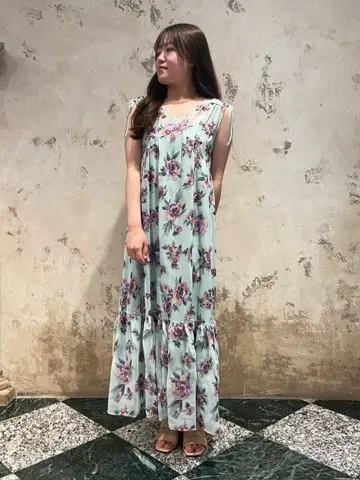 GRACE CONTINENTAL The Banquet 松原 明音 コーディネート画像