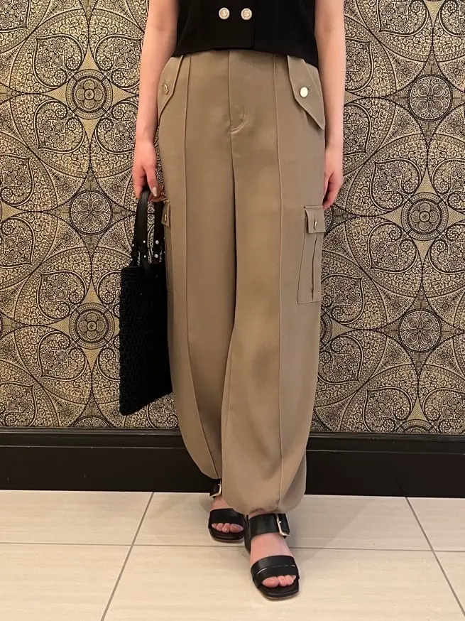 GRACE CONTINENTAL The Banquet 赤坂 梨来 コーディネート画像