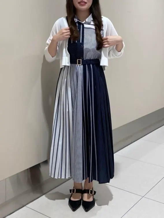 GRACE CONTINENTAL The Banquet 松原 明音 コーディネート画像