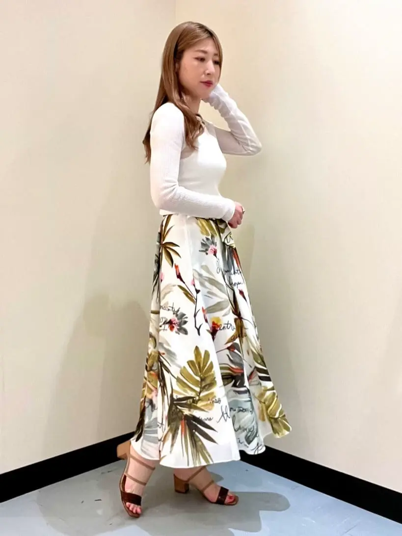 GRACE CONTINENTAL The Banquet 泉　智子 コーディネート画像