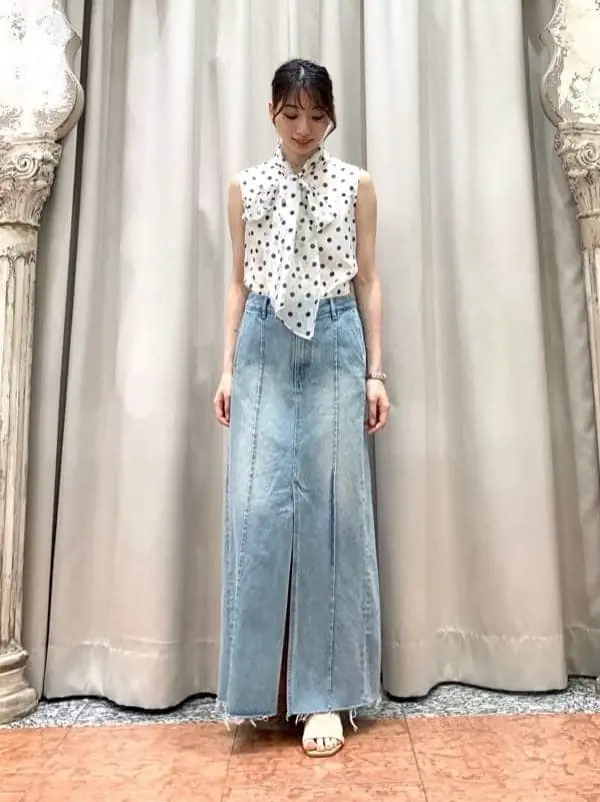 GRACE CONTINENTAL The Banquet eri コーディネート画像