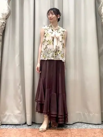 GRACE CONTINENTAL The Banquet eri コーディネート画像