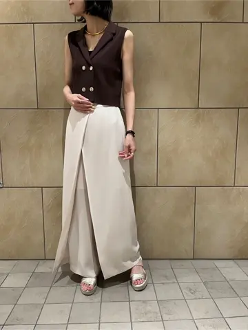 GRACE CONTINENTAL The Banquet 亀田 未希 コーディネート画像