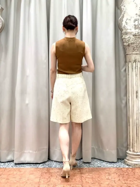 GRACE CONTINENTAL The Banquet eri コーディネート画像