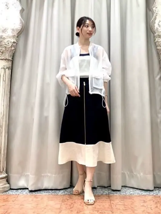 GRACE CONTINENTAL The Banquet eri コーディネート画像