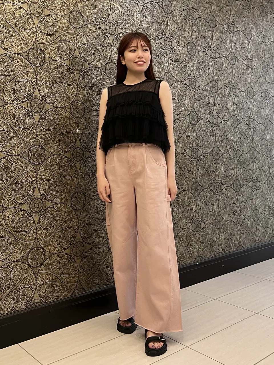 GRACE CONTINENTAL The Banquet 赤坂 梨来 コーディネート画像