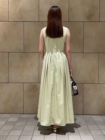 GRACE CONTINENTAL The Banquet 赤坂 梨来 コーディネート画像