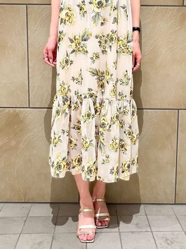 GRACE CONTINENTAL The Banquet 亀田 未希 コーディネート画像