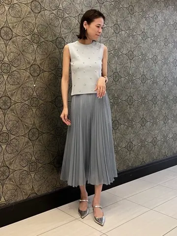 GRACE CONTINENTAL The Banquet 亀田 未希 コーディネート画像