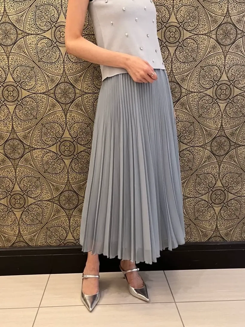 GRACE CONTINENTAL The Banquet 亀田 未希 コーディネート画像