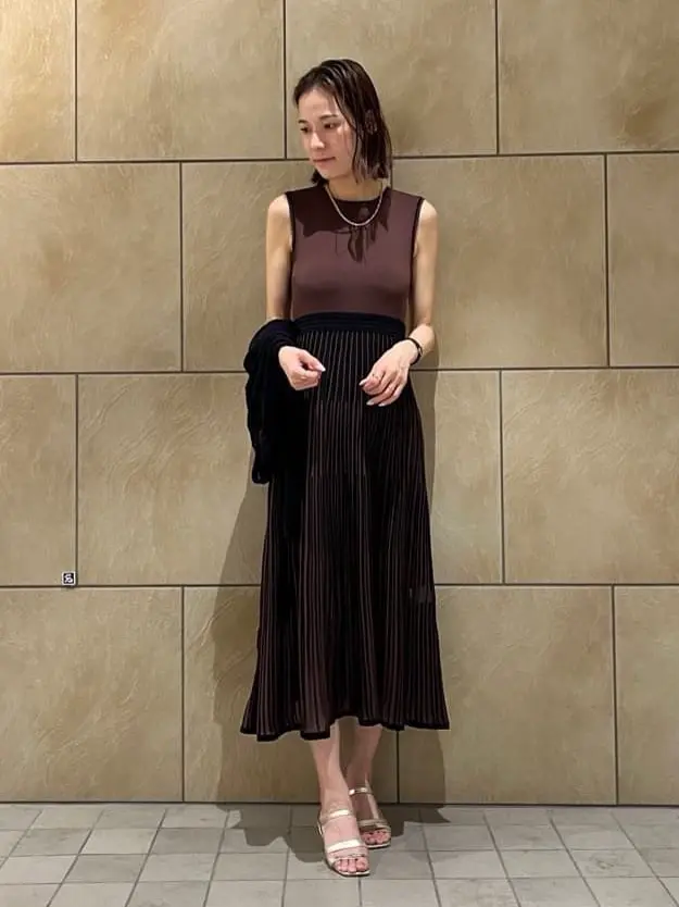 GRACE CONTINENTAL The Banquet 亀田 未希 コーディネート画像