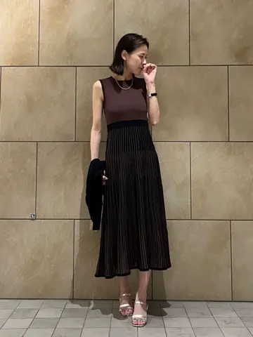 GRACE CONTINENTAL The Banquet 亀田 未希 コーディネート画像