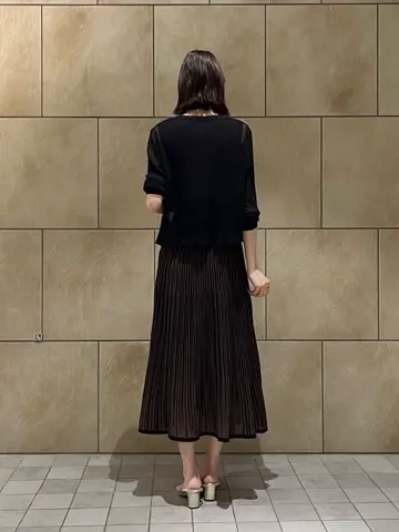 GRACE CONTINENTAL The Banquet 亀田 未希 コーディネート画像