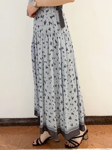 GRACE CONTINENTAL The Banquet yuri コーディネート画像