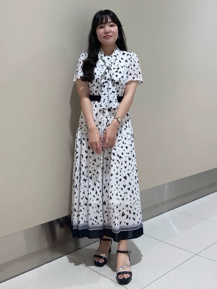 GRACE CONTINENTAL The Banquet 松原 明音 コーディネート画像