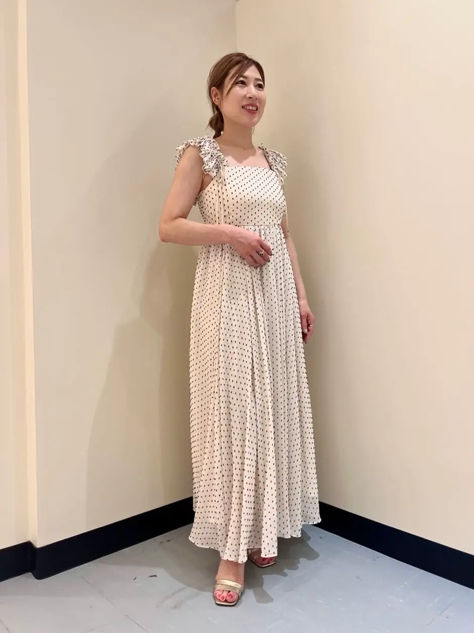 GRACE CONTINENTAL The Banquet 泉　智子 コーディネート画像